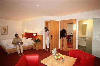 Cristal Hotel 4*